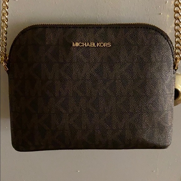 Michaek Kors new with tags Dome Crossbody purse - Picture 3 of 7